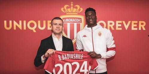 瓦罗兰特国际服最新爆料,神秘英雄登场，游戏玩法再升级  第3张